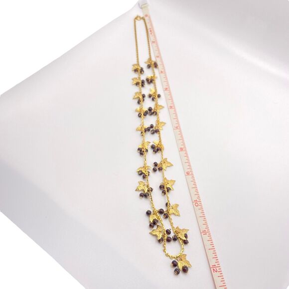 Grape Necklace Womens Very Dark Red Bead Gold Tone Leaves Retro Toggle Chain - Picture 9 of 10